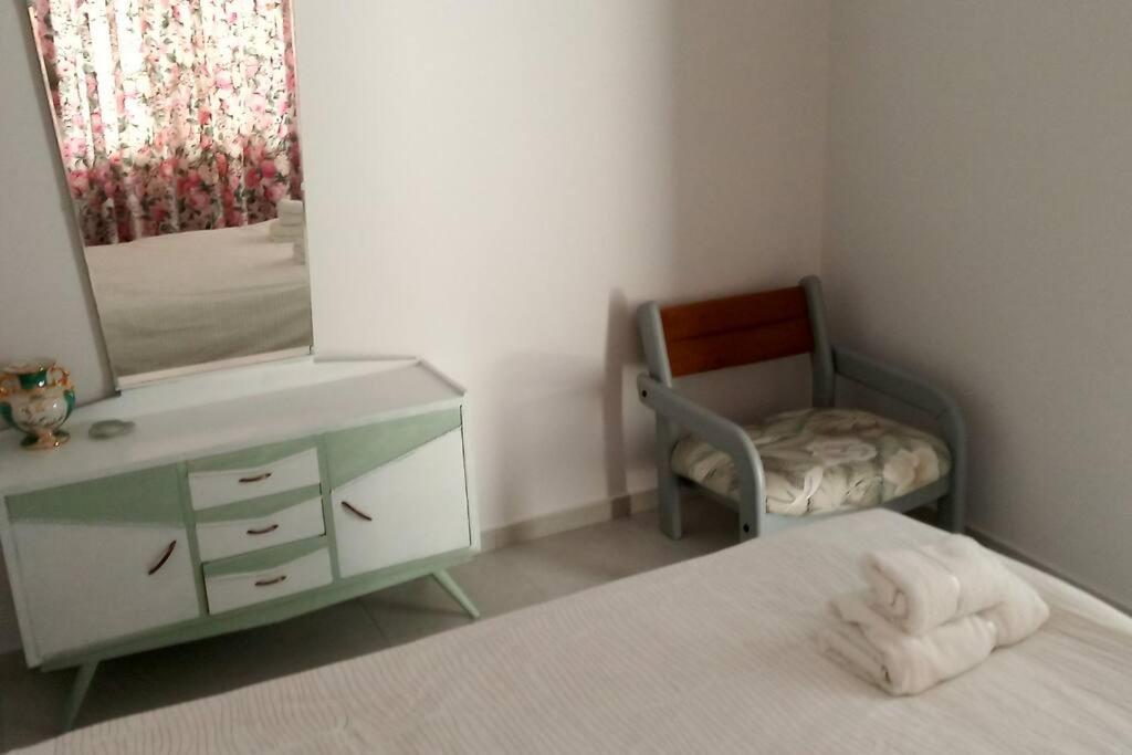 Paris House 3 Apartment Patras Luaran gambar